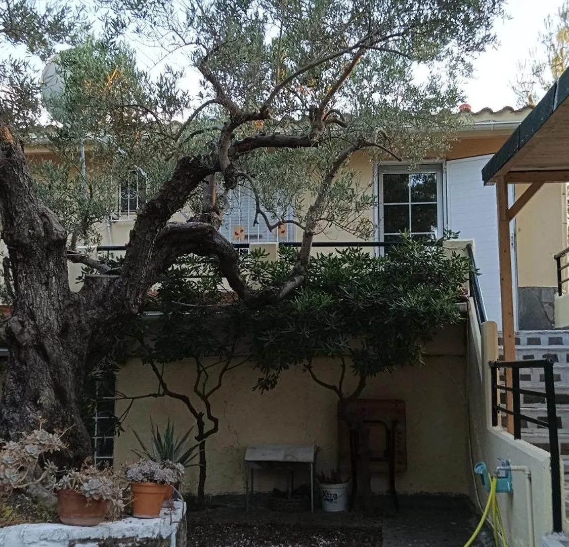 Possidi Family House With Parking, Garden And Ac Villa Kalandra 0*,  Grækenland